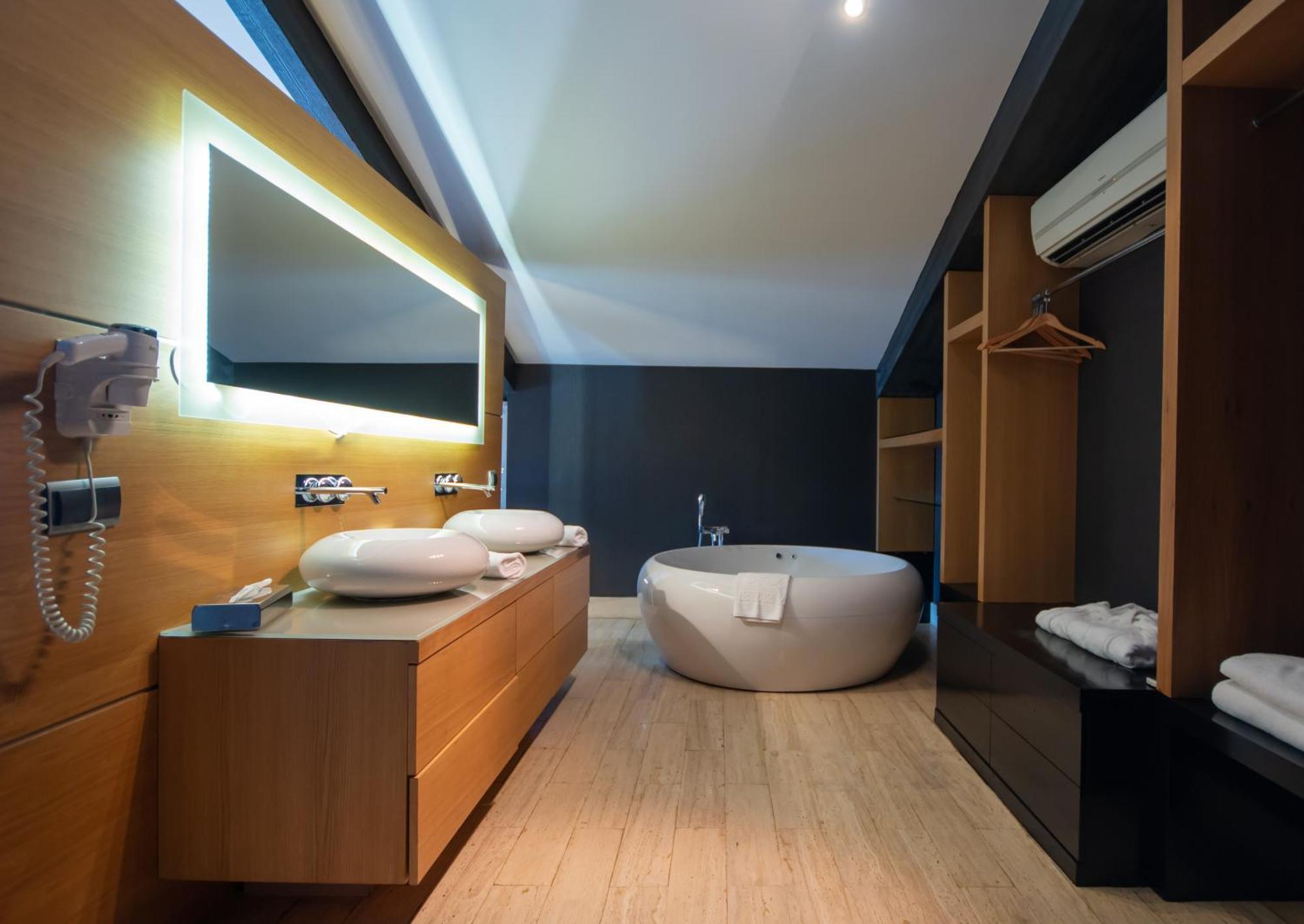 Vernazza Suites Istanbul Exteriör bild