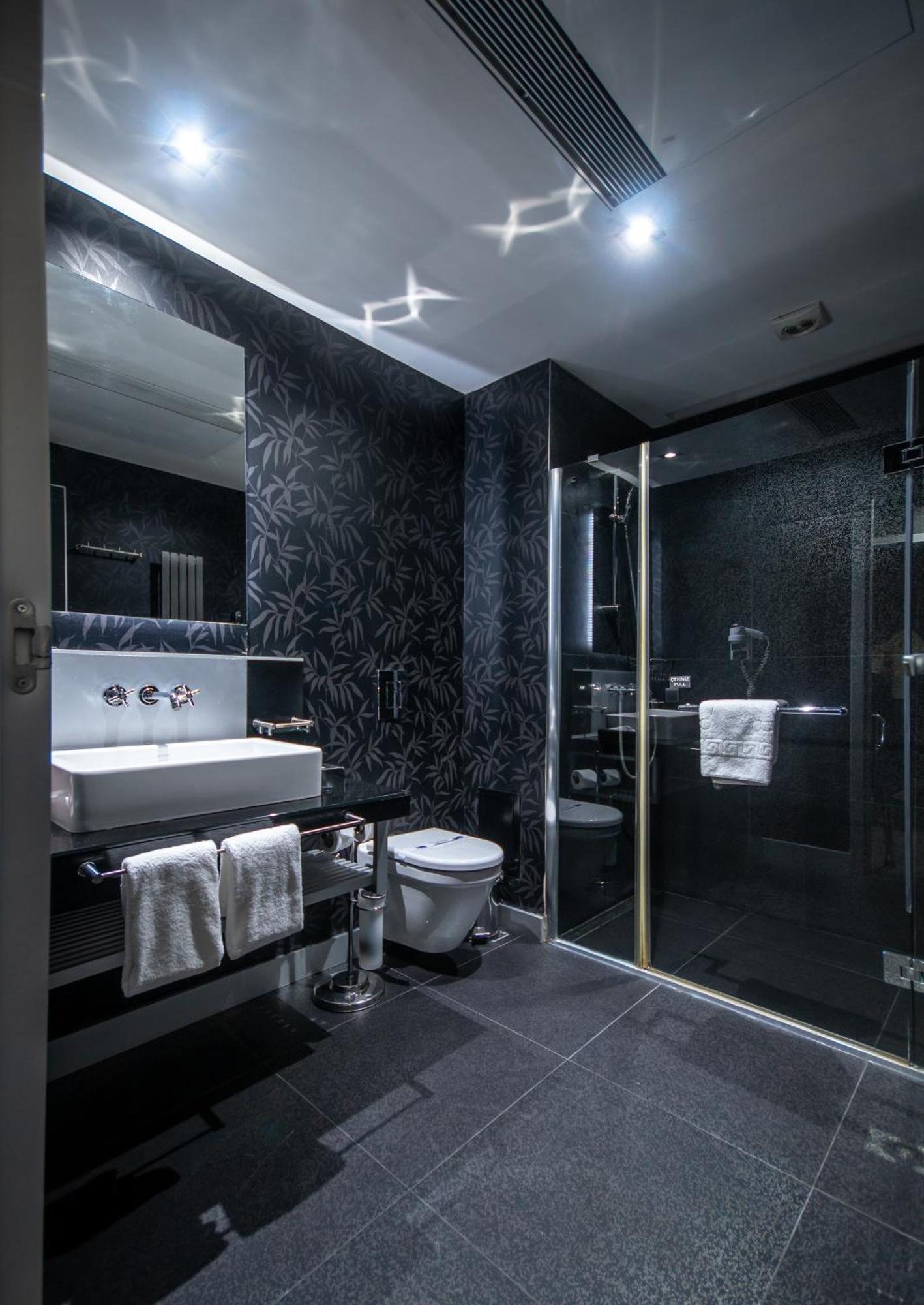 Vernazza Suites Istanbul Exteriör bild